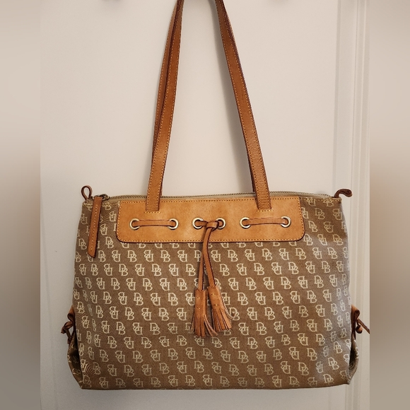 Dooney & Bourke Bag - Picture 1 of 8